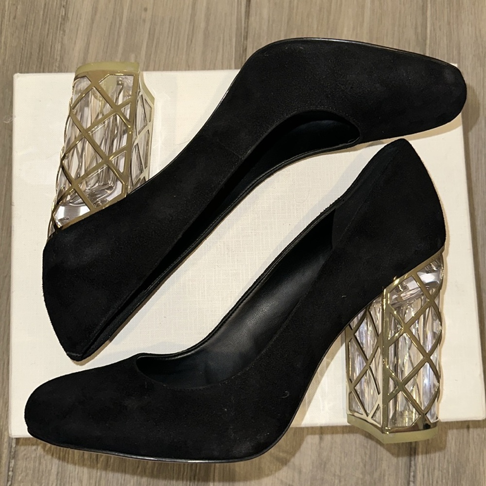 Karl Lagerfeld Black Suede Round Toe Pump w/Clear/Gold Criss Cross Heels size 8